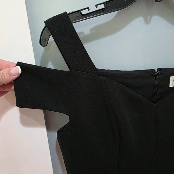 Eliza J Black Off-Shoulder Sheath Dress 8P NWT Double Lined Classic Cocktail - Picture 3 of 9